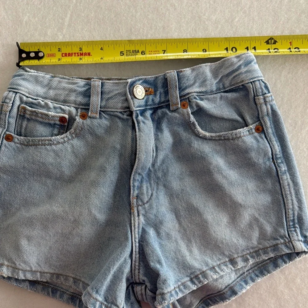 Zara Girls Light Wash Denim Shorts High Waisted Adjustable Waist Size 9 134cm